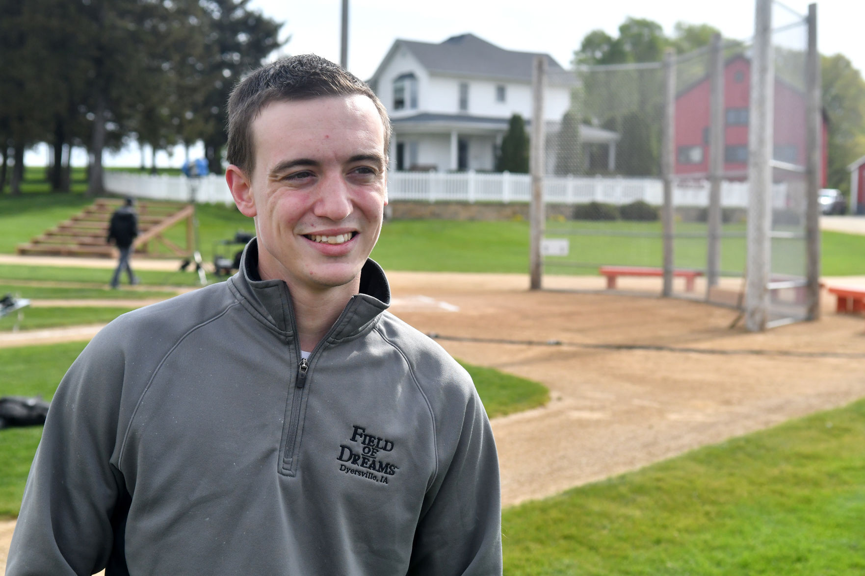 051021-qc-nws-fieldofdreams-324
